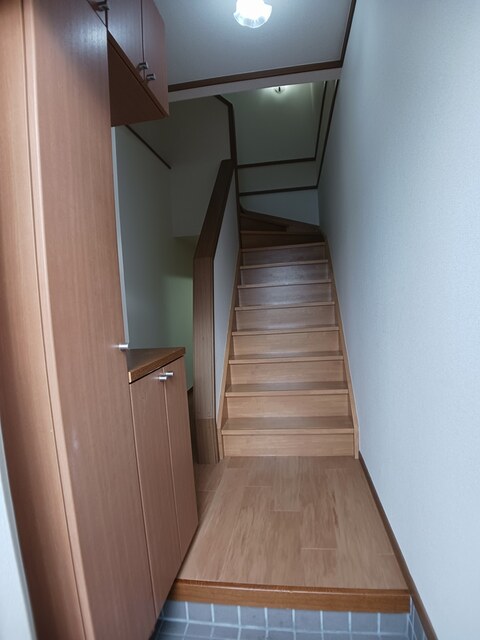 プレミオスカイＢ 玄関