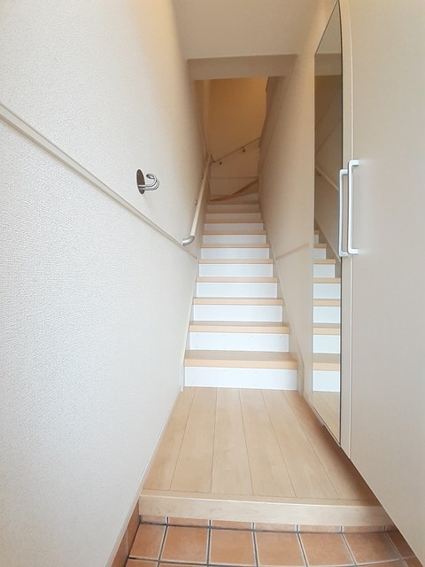 アメジストＡ 玄関