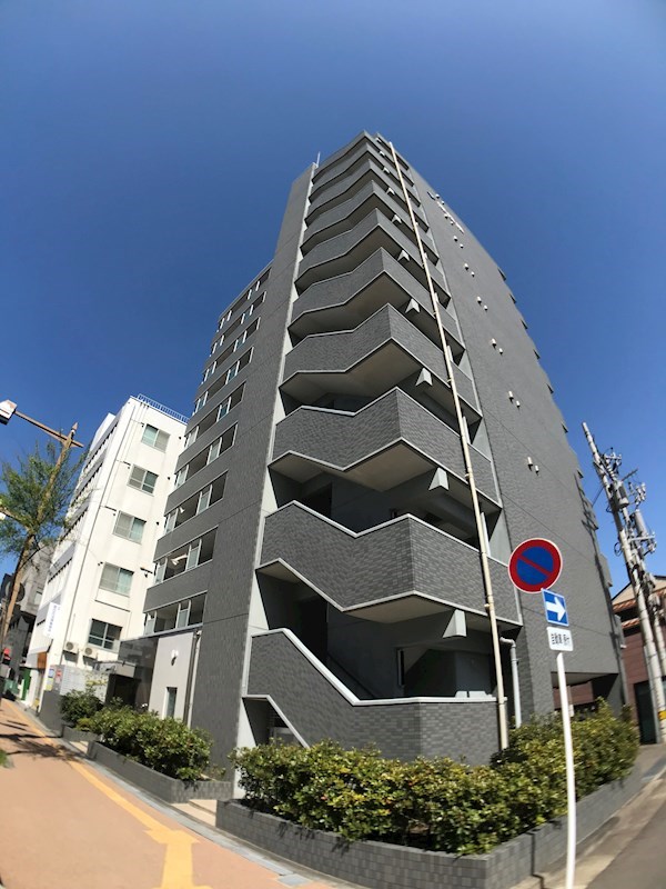 グレイスハイツ東中通 601号室 外観