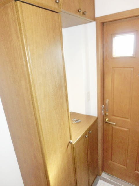 ハイムアヅマ 玄関