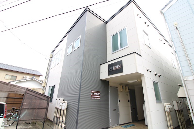 キーウエスト万代 205号室 外観