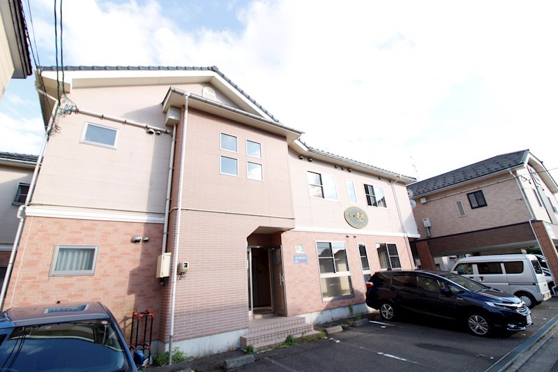 セレッソ花水 202号室 外観