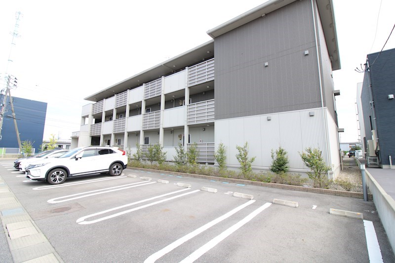 シャイン陽街 301号室 外観