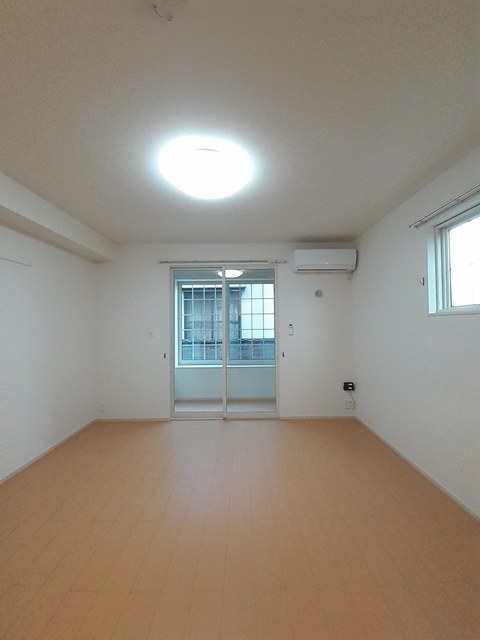 ブリーズ　カメリア リビング