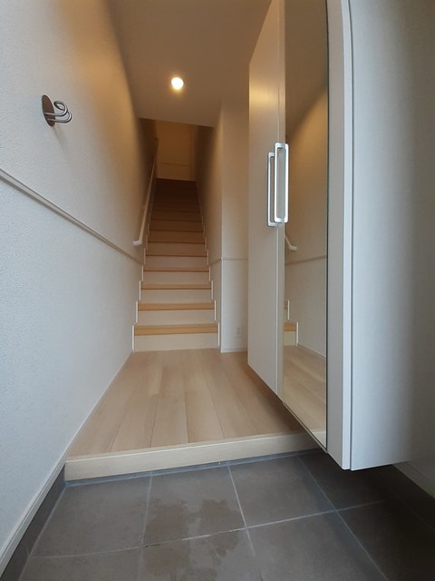 メゾン・ド・ポワールＡ 玄関