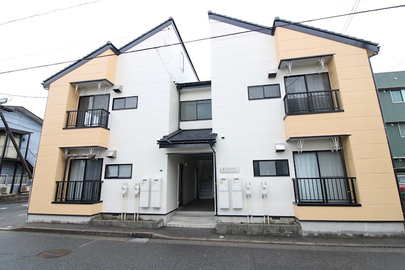 オーレリアン 203号室 外観