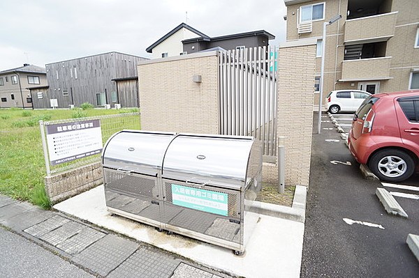 シャルマン その他13