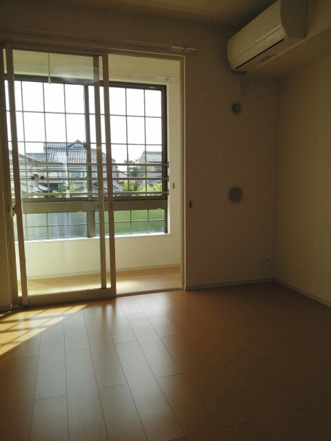 ガーデン　ハウス　ブリーズＡ リビング