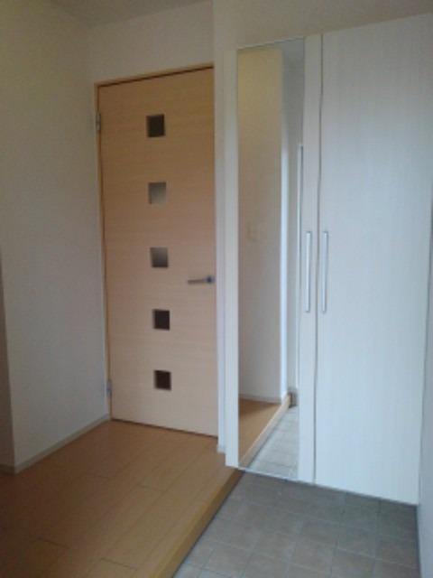 プレシャス 玄関