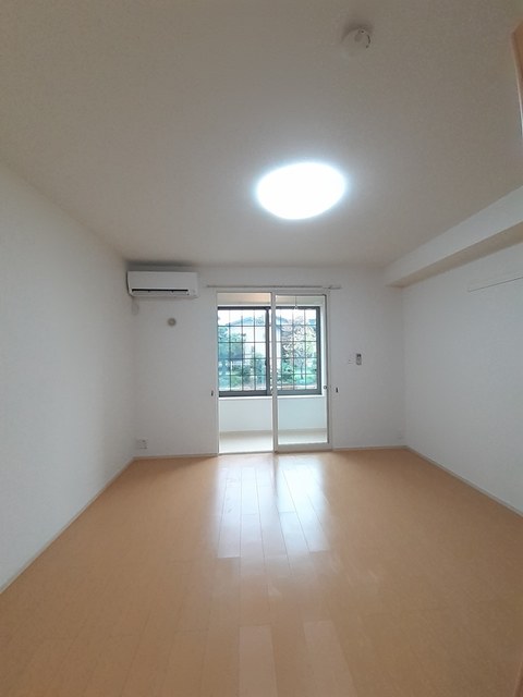 サニーイースト リビング