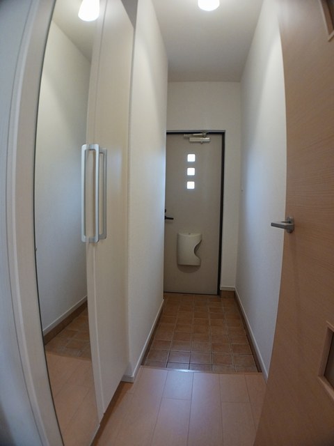 グレースＢ 玄関