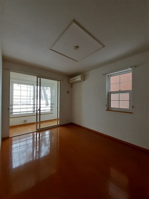 クレスト藤 リビング