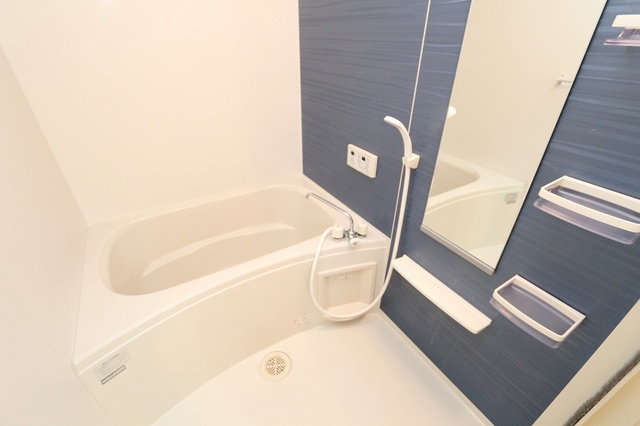 カレント　シームリーＢ 風呂画像