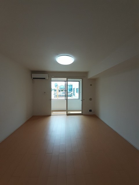 パレウエスト リビング