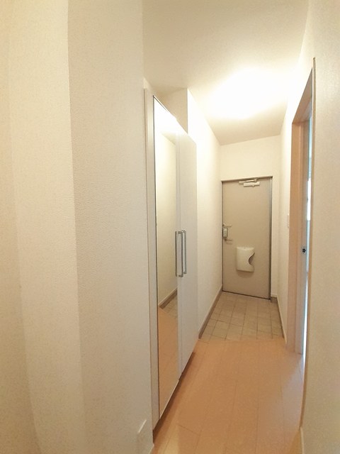 プア　ラナイ 玄関