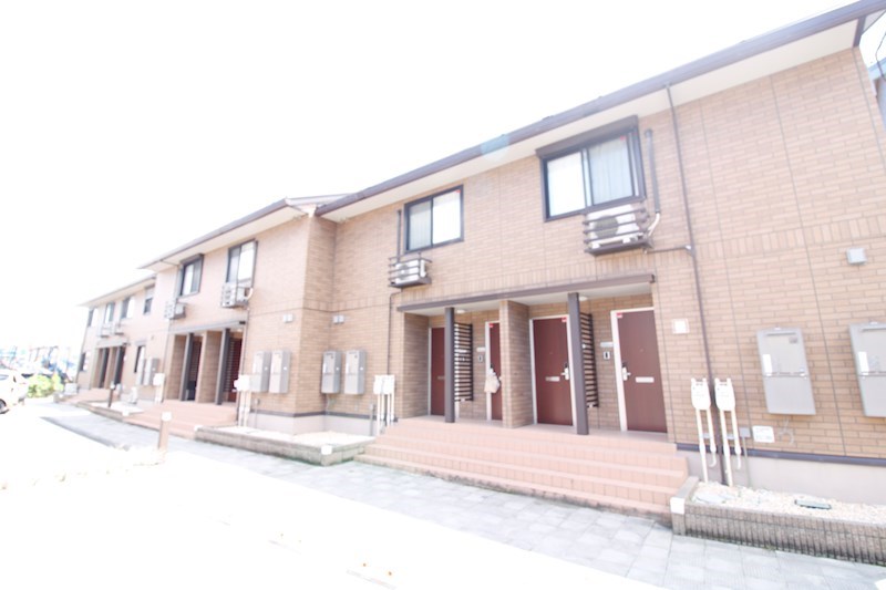 クローバーハウスE 202号室 外観