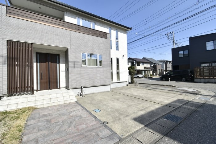 女池上山貸家 外観