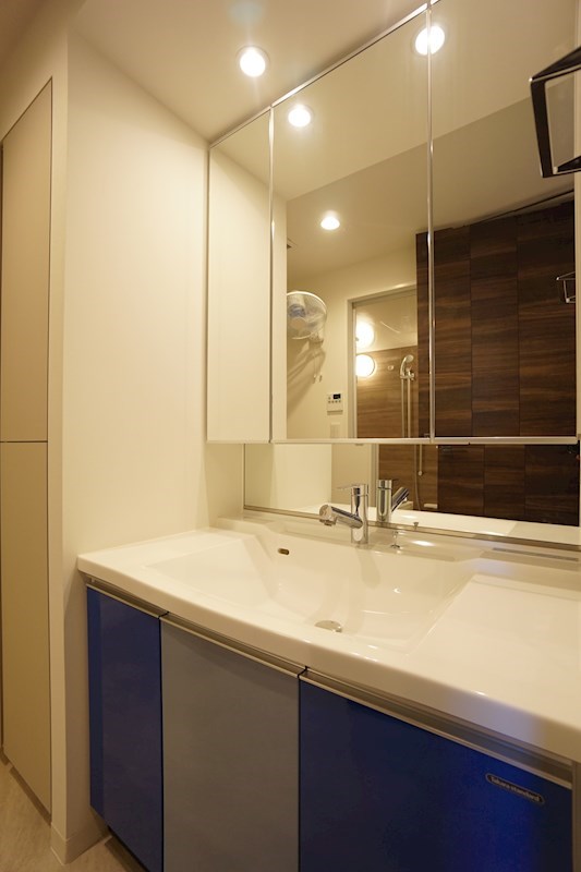 ロイヤルパークスER万代 その他8