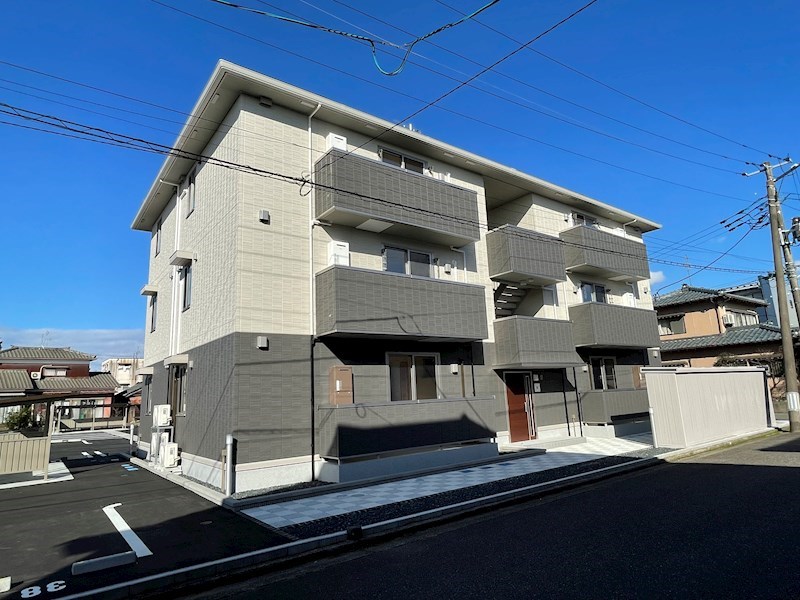 ピターニュ　B 301号室 外観