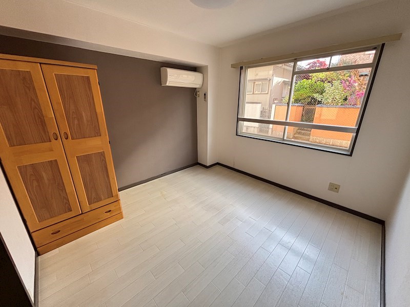 プラザ・ドゥ・ロード その他1