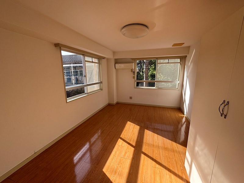 プラザ・ドゥ・ロード その他1