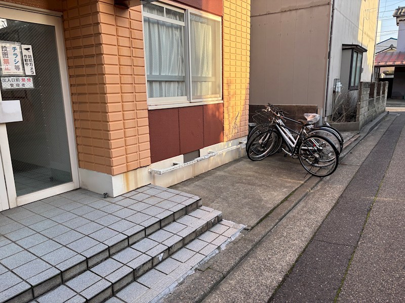 プラザ・ドゥ・ロード その他13