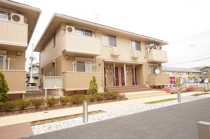 セイチ上近江 E201号室 外観