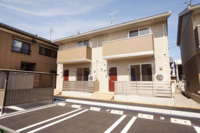 ロイヤルイースト　B 102号室 外観