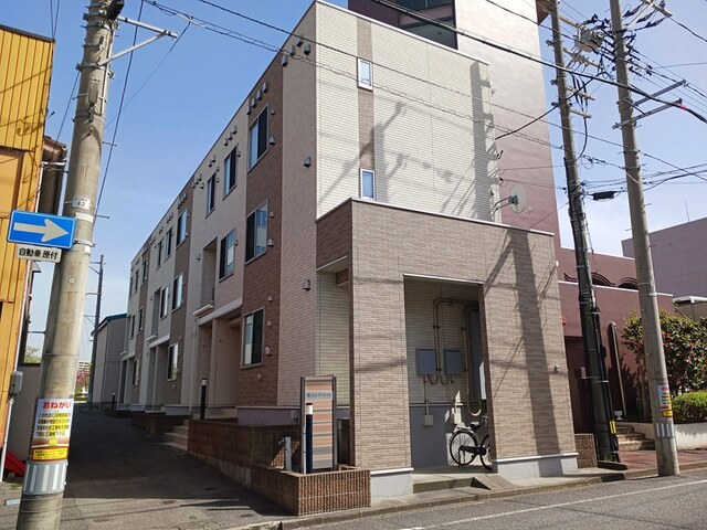 サン・プリムローズ 302号室 外観
