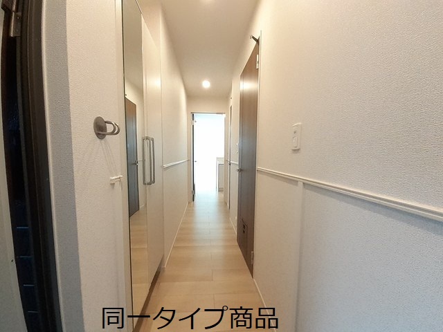 ヒカルサ新潟関屋 玄関