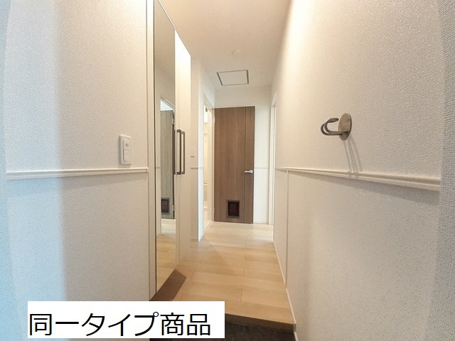 ヒカルサ新潟関屋 玄関