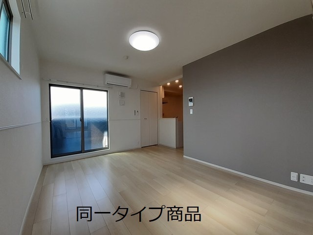 ヒカルサ新潟関屋 リビング