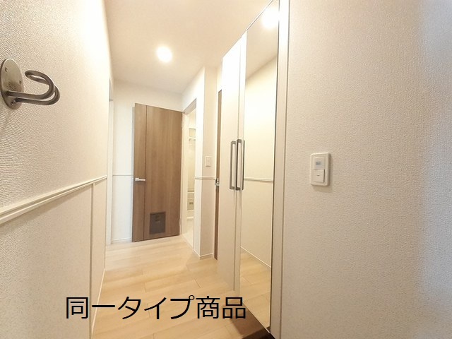 ヒカルサ新潟関屋 玄関