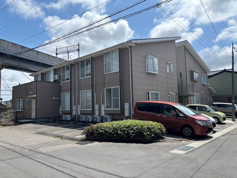 クレセントヨコイⅡ 203号室 外観