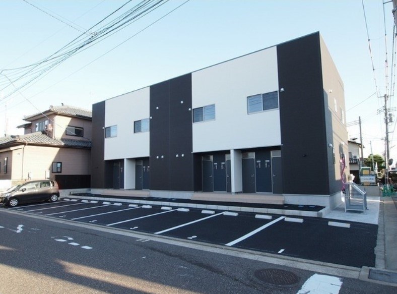 カーム近江 203号室 外観