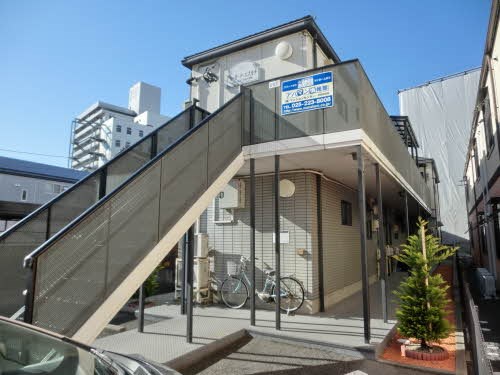 カーサ　デ　エスキナ 202号室 外観