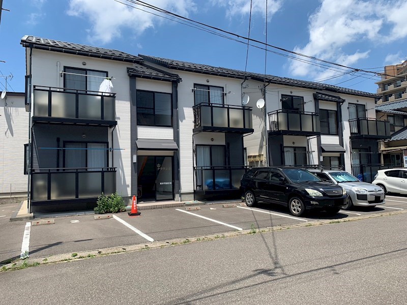 クラウンB 101号室 外観