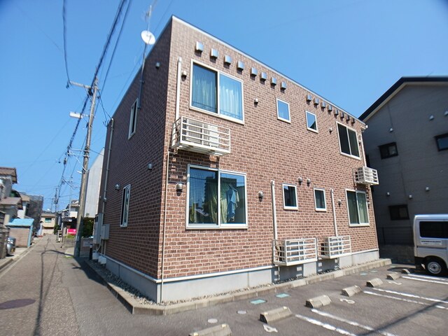 リバー　ウエスト 202号室 外観