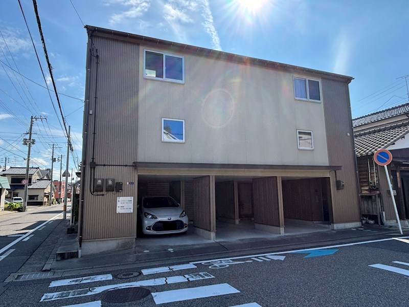 COMODO関屋 エントランス