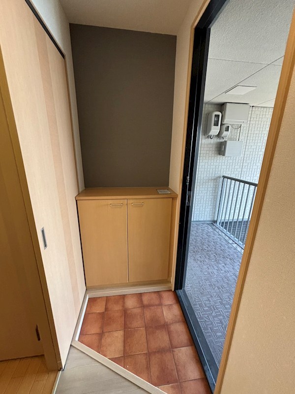 アールベルグⅢ 玄関