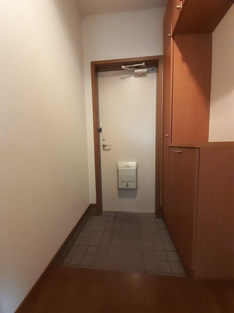 ラフィネ　Ａ 玄関