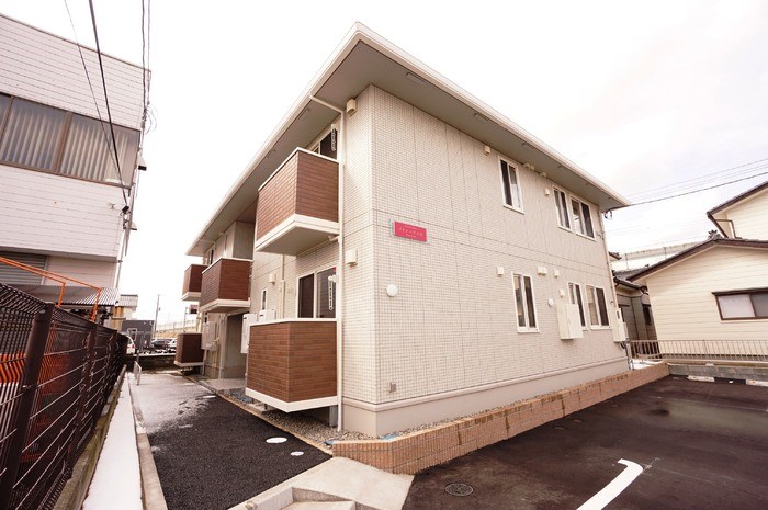 パインハウスⅣ 205号室 外観