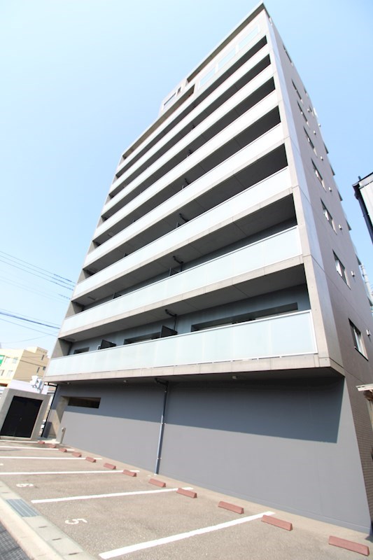 オクト川端町 802号室 外観