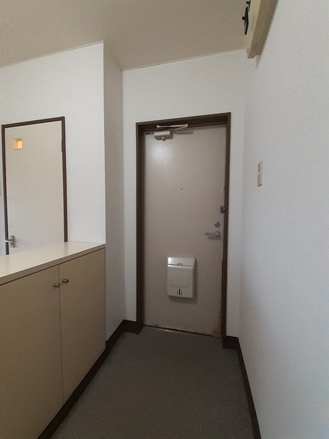 グランドール１ 玄関