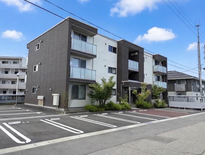 ベレオ石山 205号室 外観