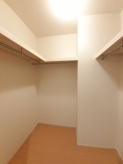 イスカンダルⅠ 収納