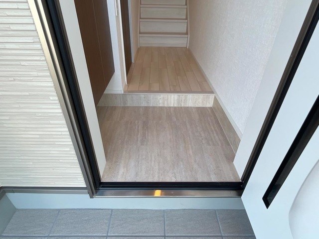 カヴァロ 玄関