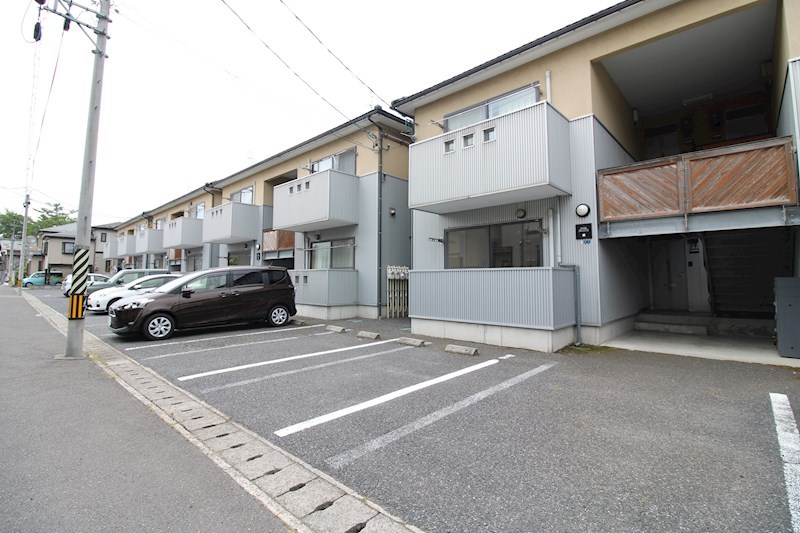 MOAH女池西  駐車場