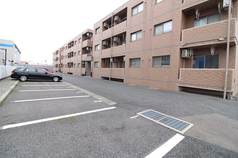 グランフィル紫竹山 駐車場