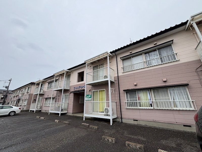 ブリリアントⅡ 203号室 外観